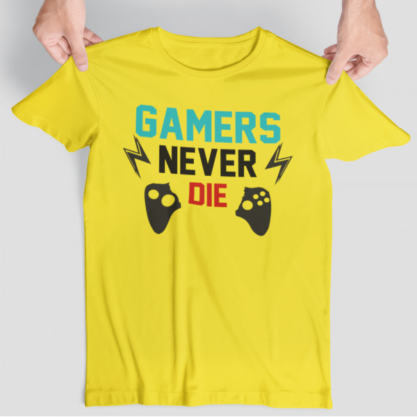 T-paidat "Gamers never die"