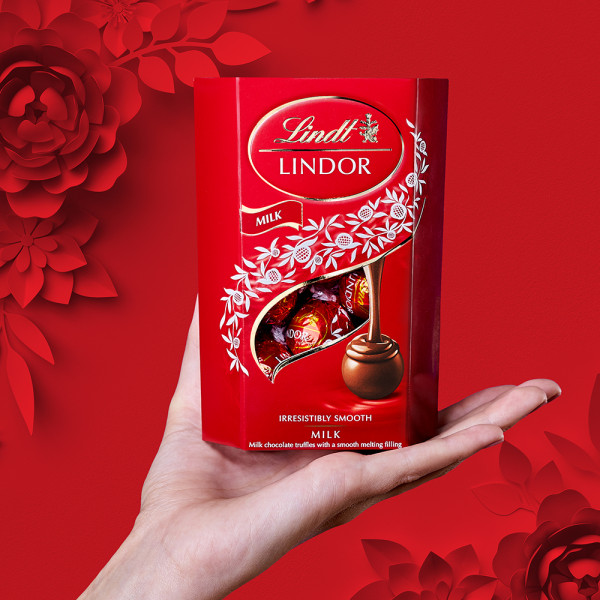 LINDT LINDOR maitosuklaatryffelit, 200g