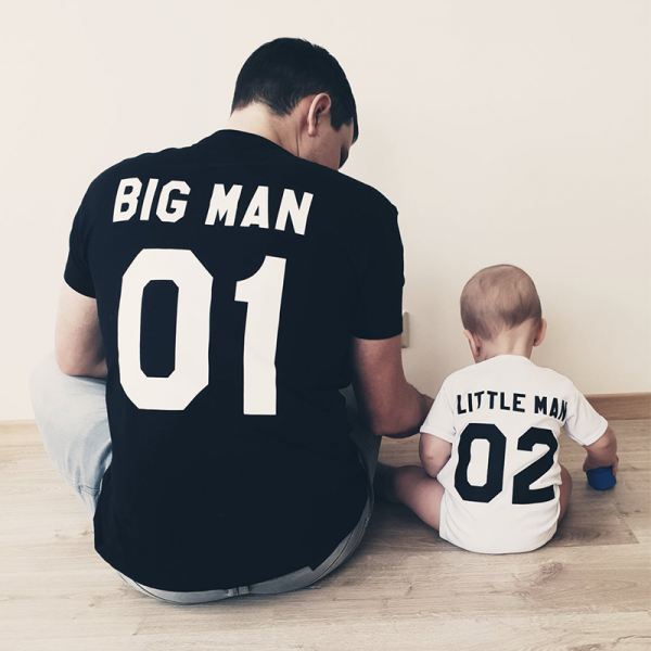 T-paitasetti "Big man and Little man" valituilla numeroilla T-paitasetti "Big man and Little man" valituilla numeroilla