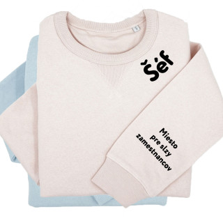 UNISEX pastellivärinen ”Sully” collegepaita "Pomo - työntekijöiden kyynelille" painatuksella hihassa