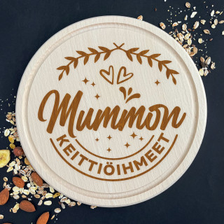 Kaiverrettu pyöreä leikkuulauta "Mummon keittiöihmeet"