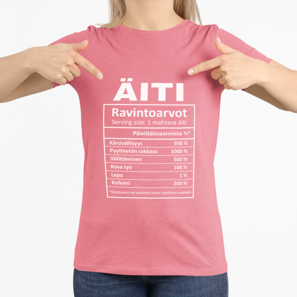 Naisten t-paita "Äidin ainekset"