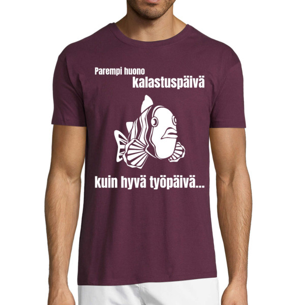 T-paita "Parempi huono kalastuspäivä"