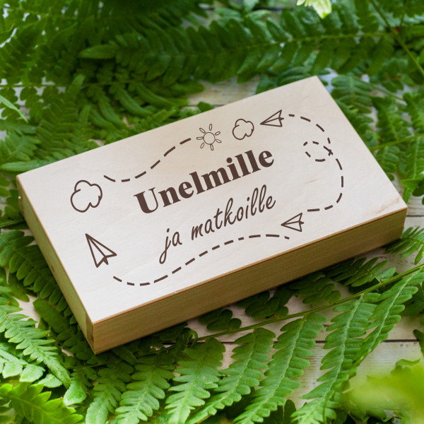 Puinen rahalaatikko "Unelmille ja matkoille"