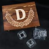 "ELIXIR" Viskisetti puulaatikossa, nimesi alkukirjaimella